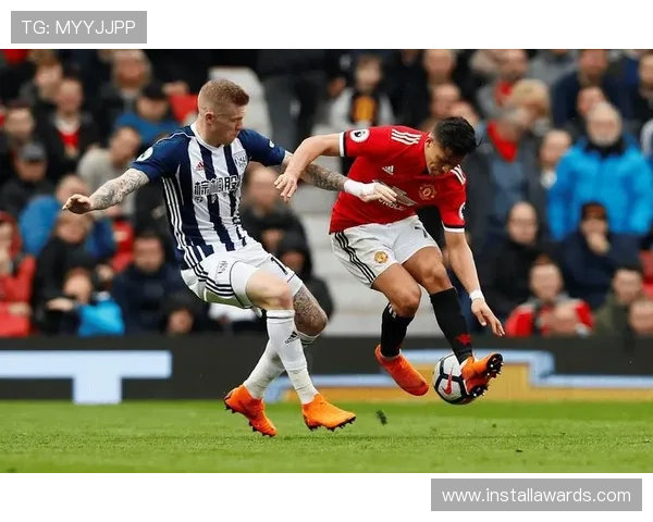 切尔西进攻表现问题显现,赛季中期攻防配合稳定性面临考验 切尔西进攻表现问题显现,赛季中期攻防配合稳定性面临考验