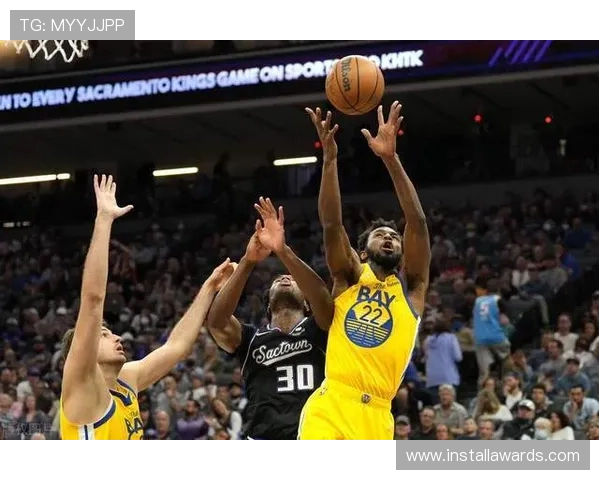 巴恩斯无球跑位提升进攻效率 场均关键回合得分拉开差距